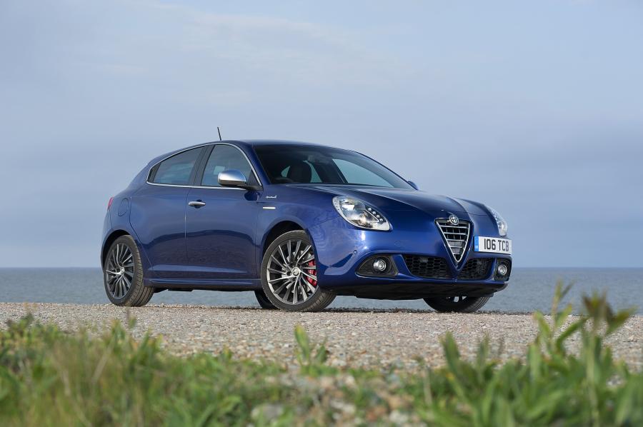  Alfa Romeo Giulietta Sportiva (940) 2014 года  (UK) (фото 7 из 48)